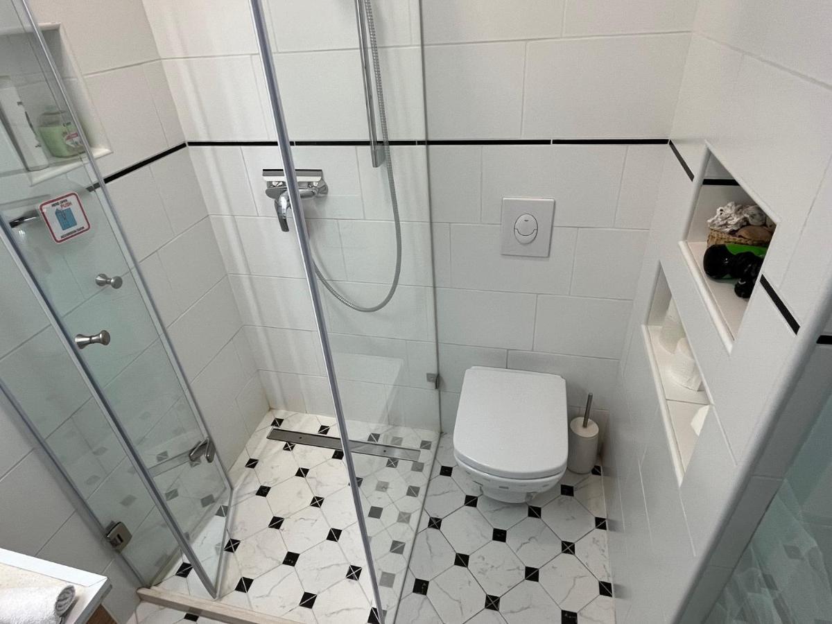 Studio Flat In The Center Of Budapeste Exterior foto