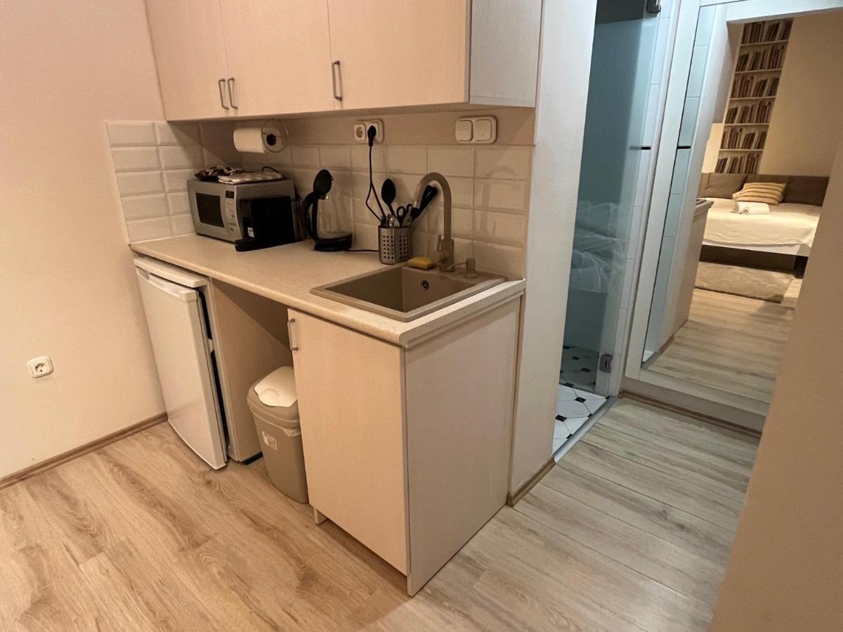 Studio Flat In The Center Of Budapeste Exterior foto